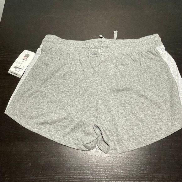 Louisville Cardinals shorts - Picture 2 of 6